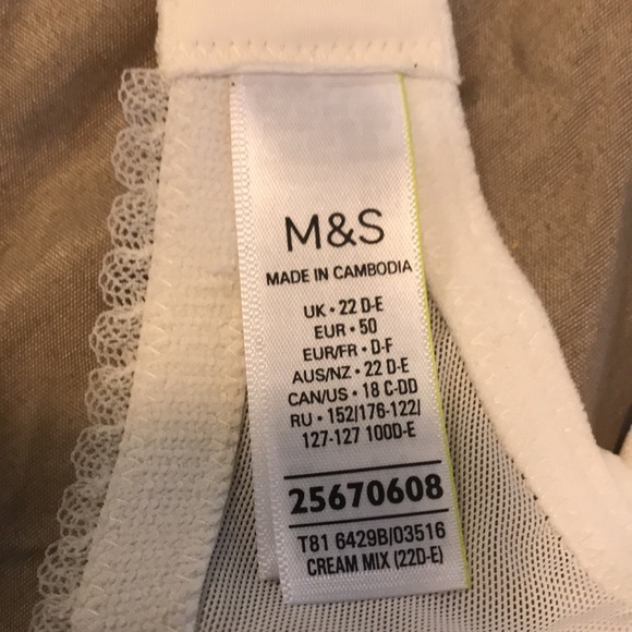 Gardenia Print Wireless Bralette - Picture 3 of 6